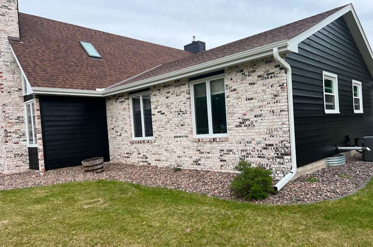 Gallery photos for Exterior Siding Paint Job Completed in the Eau Claire Area: Image #1