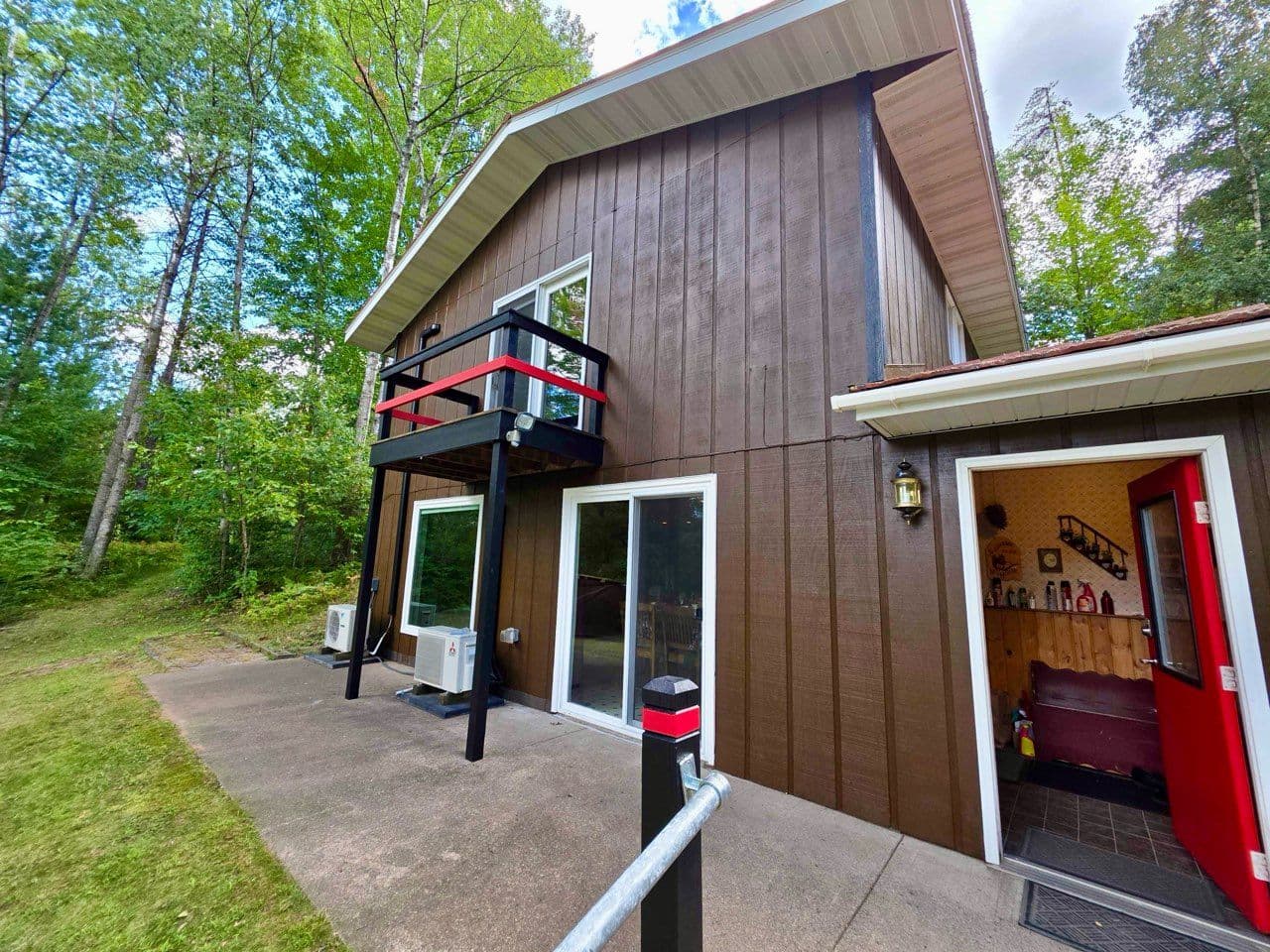 Gallery photos for Stunning Exterior Repaint in Bloomer WI: Image #1