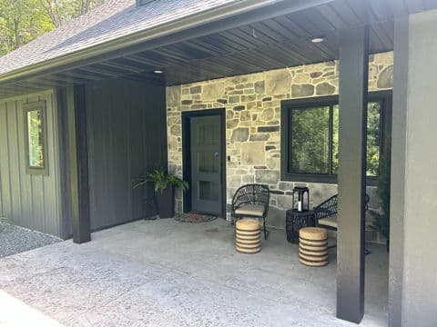 Gallery photos for Modern Patio and Porch Makeover in Wisconsin: Image #1