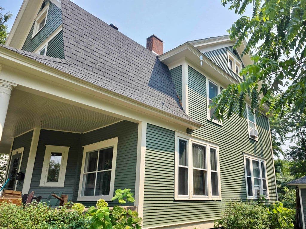 Gallery photos for Revitalizing Historic Homes with Expert Exterior Painting: Image #1
