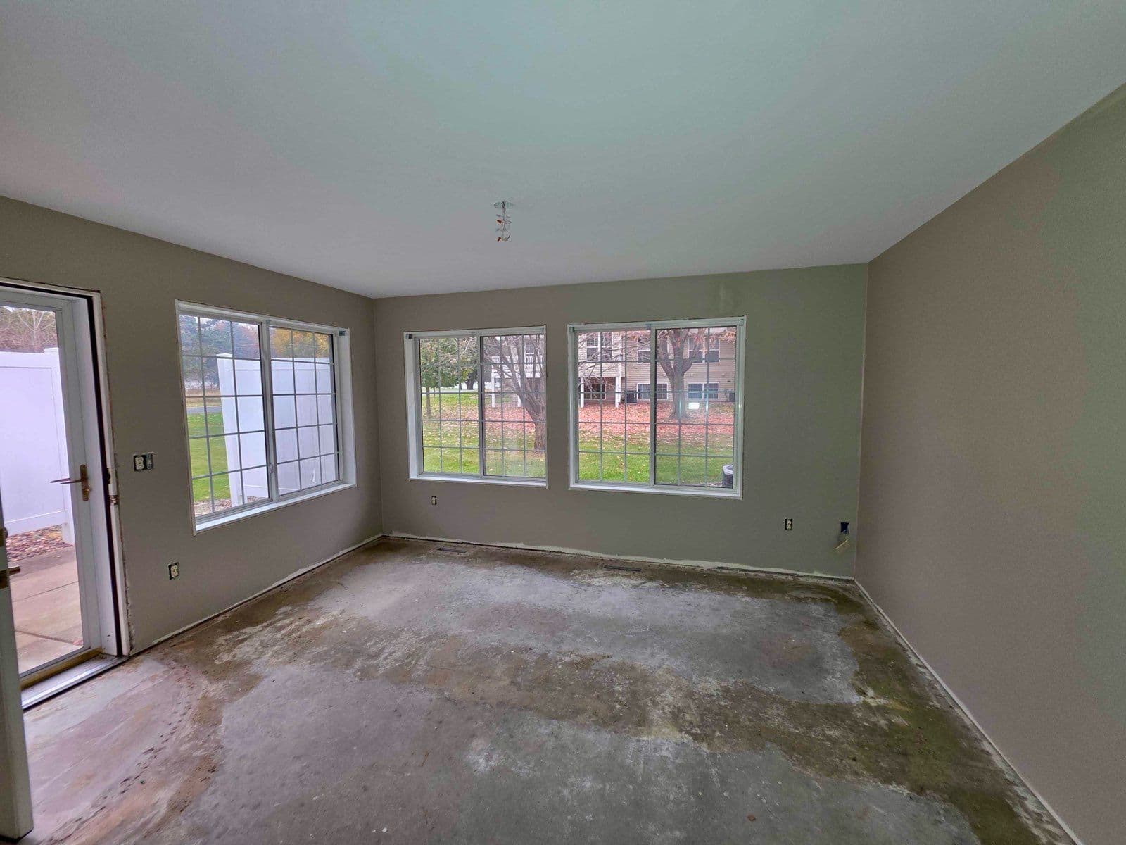 Gallery photos for Whole Home Interior Painting in Chippewa Falls: Image #2